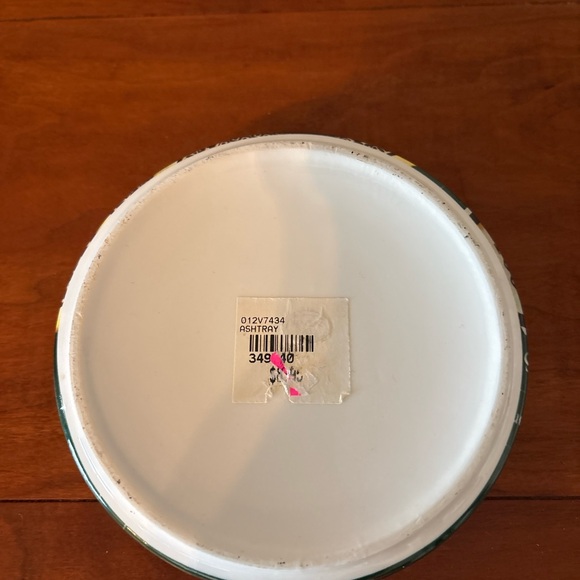 Las Vegas Casino Ashtray | Dice Cards Poker Chips | Souvenir Decor - Picture 4 of 5